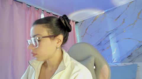 Snapshot of jasmine_hyper_1 chatting on 01.17.25 Jas online show from 01.17.25