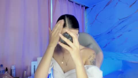 Snapshot of jasmine_hyper_1 chatting on 02.05.25 Jas online show from 02.05.25