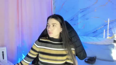 Snapshot of jasmine_hyper_1 chatting on 02.13.25 Jas online show from 02.13.25