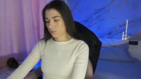 Snapshot of jasmine_hyper_1 chatting on 02.15.25 Jas online show from 02.15.25