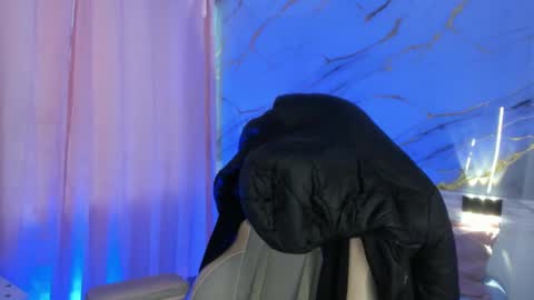 Snapshot of jasmine_hyper_1 chatting on 03.04.25 Jas online show from 03.04.25