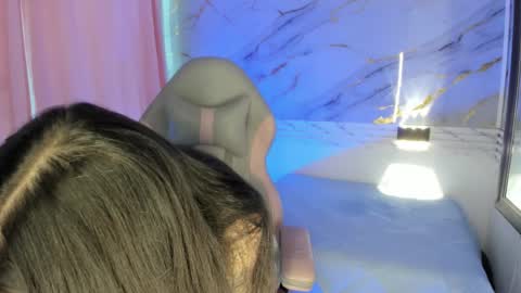 Snapshot of jasmine_hyper_1 chatting on 03.08.25 Jas online show from 03.08.25