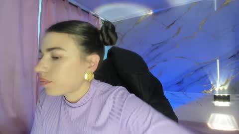 Snapshot of jasmine_hyper_1 chatting on 03.10.25 Jas online show from 03.10.25