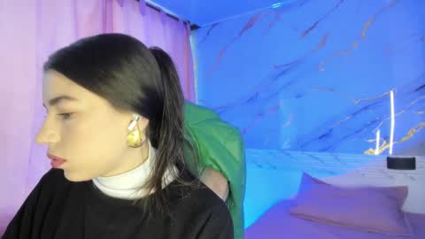 Snapshot of jasmine_hyper_1 chatting on 03.12.25 Jas online show from 03.12.25