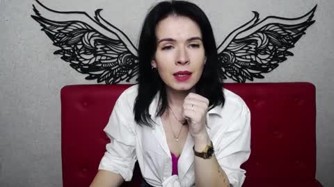 JasmineKouch online show from 01.31.25