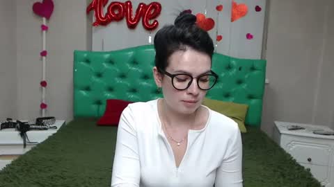 Snapshot of jasminekouch chatting on 07.09.26 JasmineKouch online show from 07.09.26