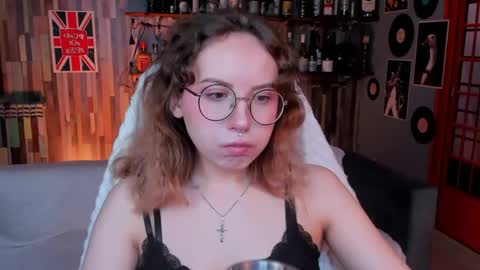 Snapshot of jasminemilko chatting on 05.16.26 Jasmine online show from 05.16.26