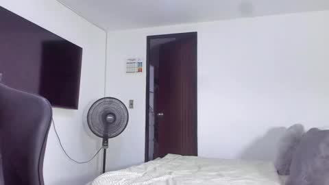 JBrooksXx online show from 02.15.25