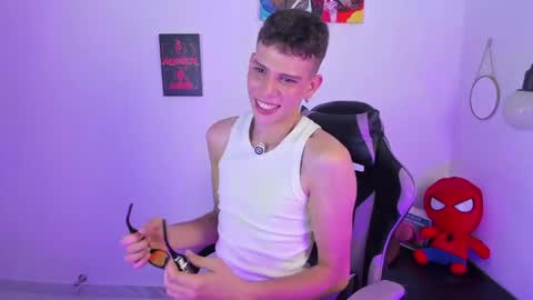Snapshot of jasson___ chatting on 05.19.26 jasson___ online show from 05.19.26