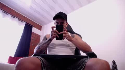 Snapshot of jasson_king01 chatting on 07.12.26 JKing online show from 07.12.26
