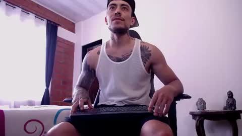 Snapshot of jasson_king01 chatting on 07.16.26 JKing online show from 07.16.26