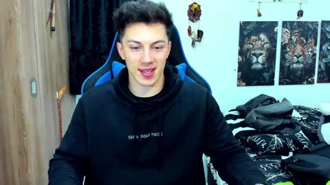 Snapshot of javiersexymann chatting on 12.09.24 Javier online show from 12.09.24