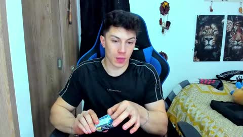 Snapshot of javiersexymann chatting on 12.31.24 Javier online show from 12.31.24