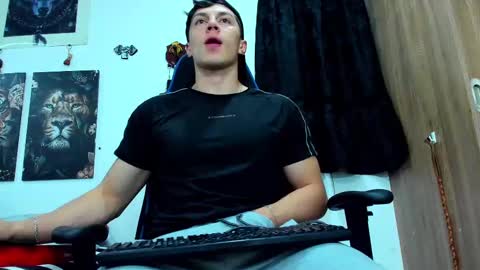 Snapshot of javiersexymann chatting on 03.02.25 Javier online show from 03.02.25