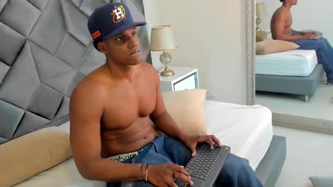jax black online show from 09.30.25