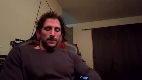 Snapshot of jaxjohnson12 chatting on 12.15.25 jaxjohnson12 online show from 12.15.25