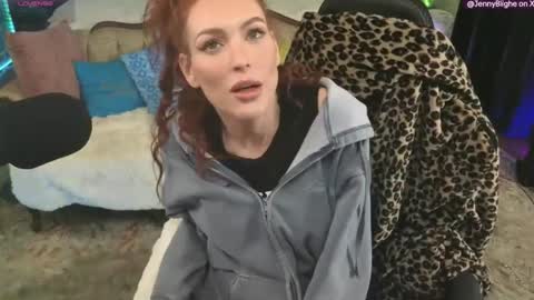 JennyBlighe online show from 12.17.25