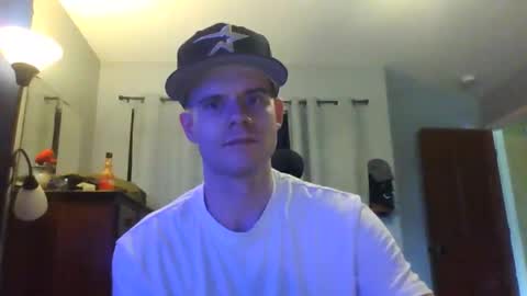 Snapshot of jaybrik92 chatting on 04.29.26 Jlio Delgauto online show from 04.29.26