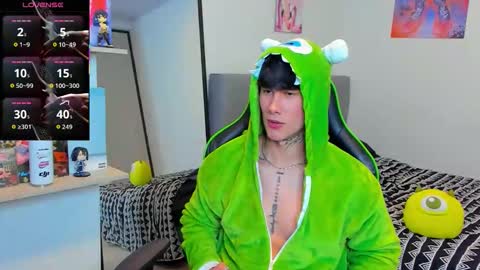Snapshot of jayhotxxx chatting on 05.22.26 Jay online show from 05.22.26