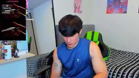 Snapshot of jayhotxxx chatting on 05.26.26 Jay online show from 05.26.26