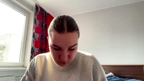 Mia online show from 04.11.26