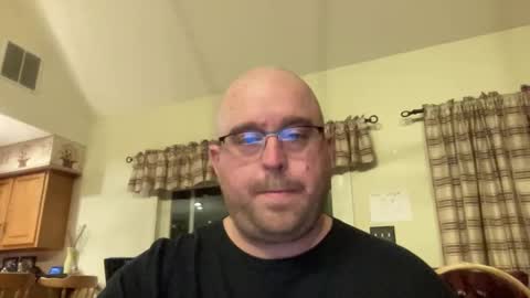 Snapshot of jayredneck chatting on 04.22.26 jayredneck online show from 04.22.26
