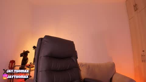 Snapshot of jaythomax chatting on 02.04.25 jaythomax online show from 02.04.25