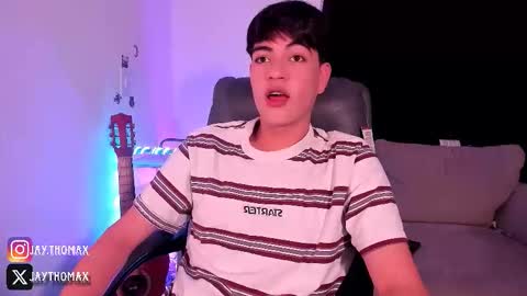 Snapshot of jaythomax chatting on 09.09.25 jaythomax online show from 09.09.25