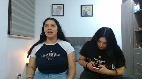 Jazmin and Scarlett online show from 04.11.26