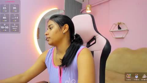 Snapshot of jazmin_ebony chatting on 09.19.25 jazmin online show from 09.19.25