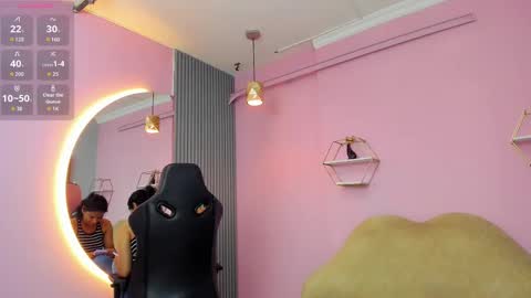 Snapshot of jazmin_ebony chatting on 09.24.25 jazmin online show from 09.24.25