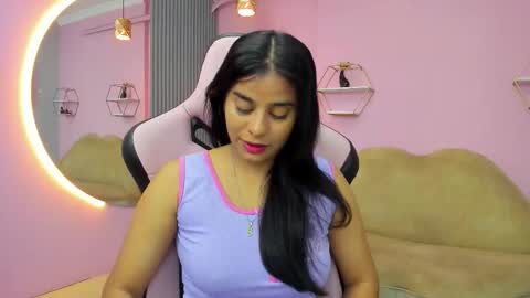 Snapshot of jazmin_ebony chatting on 10.01.25 jazmin online show from 10.01.25