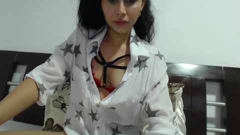 Luna Sofa online show from 02.14.25