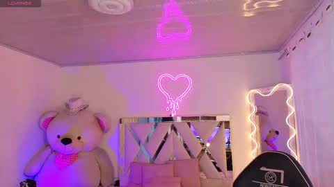 Jazmin  online show from 10.30.25