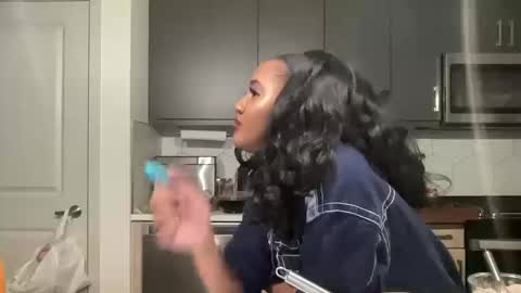 jazminetea online show from 10.13.25