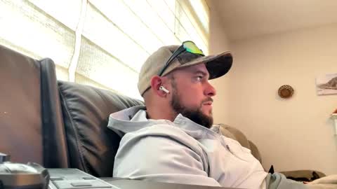 Snapshot of jbills910910 chatting on 03.18.26 jbills910910 online show from 03.18.26