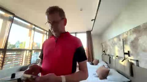 Jon online show from 09.12.25