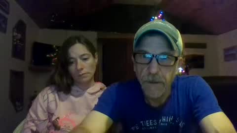 Snapshot of jdgiddy69 chatting on 12.19.25 jdgiddy69 online show from 12.19.25