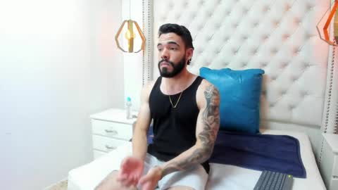 JEAN online show from 04.15.26