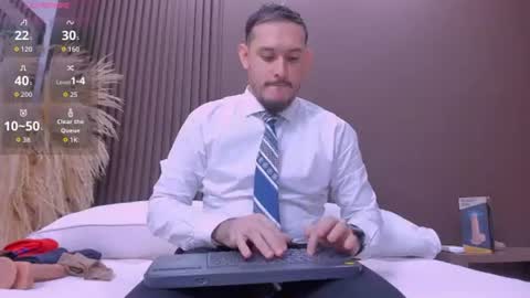 Snapshot of jeanpiere02 chatting on 06.19.26 Jeanpiere online show from 06.19.26
