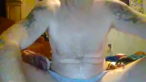 Snapshot of jearnold44 chatting on 10.02.25 jearnold44 online show from 10.02.25