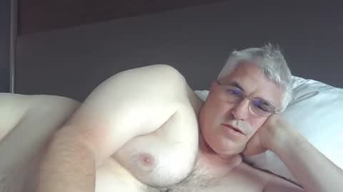 dadbody71 online show from 04.26.26