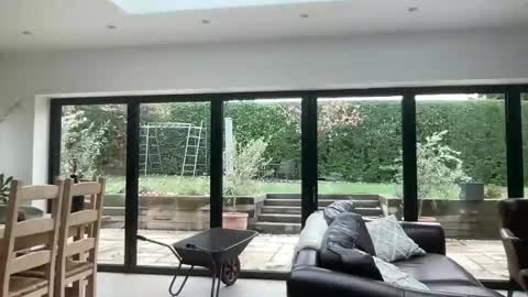 Snapshot of jeeves200 chatting on 11.12.25 Sensual Jeeves online show from 11.12.25