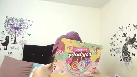 Snapshot of jeff_and_jade chatting on 10.10.25 jeff and jade online show from 10.10.25