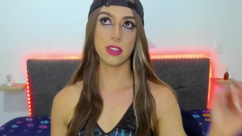  ashley   online show from 03.08.25