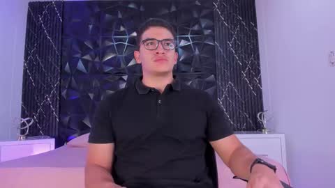 Snapshot of jeffdaltton chatting on 10.30.25 Jeff online show from 10.30.25