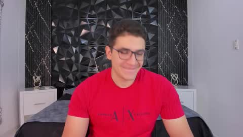 Snapshot of jeffdaltton chatting on 12.14.25 Jeff online show from 12.14.25