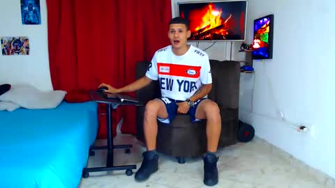 Snapshot of jeffer21_hot chatting on 06.08.26 jeffer21_hot online show from 06.08.26