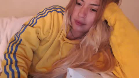 Snapshot of jei_sexysweet chatting on 01.06.25 jei online show from 01.06.25