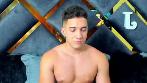 Snapshot of jeicob_stone1 chatting on 12.21.24 JEICOB STONE online show from 12.21.24